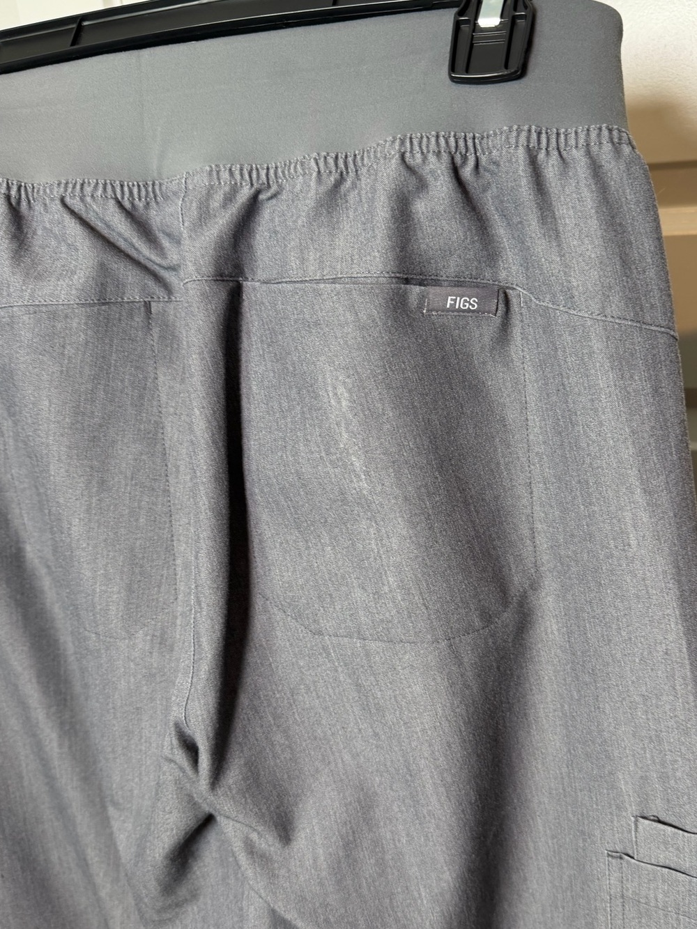 Figs Women's Wide Leg Scrub Pants in Gray with Teal Drawstring - Picture 4 of 6